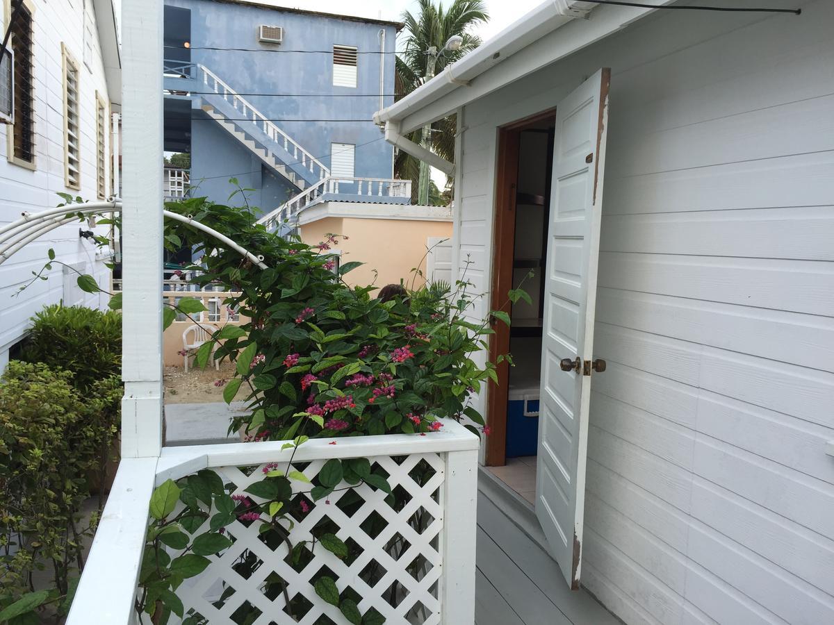 Blue Wave Guest House Caye Caulker Ngoại thất bức ảnh